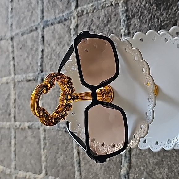 Women's Fashion Square Oversized Chic Sunglasses - Picture 7 of 7